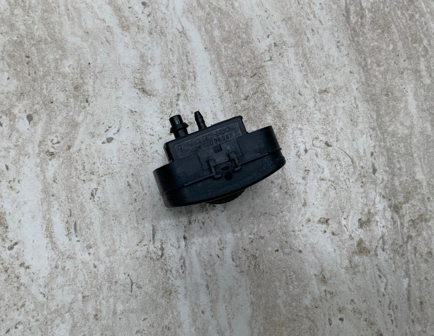 OEM Used Mercedes W2207c215/R230 Lumbar support switch A2208000878 #78-1