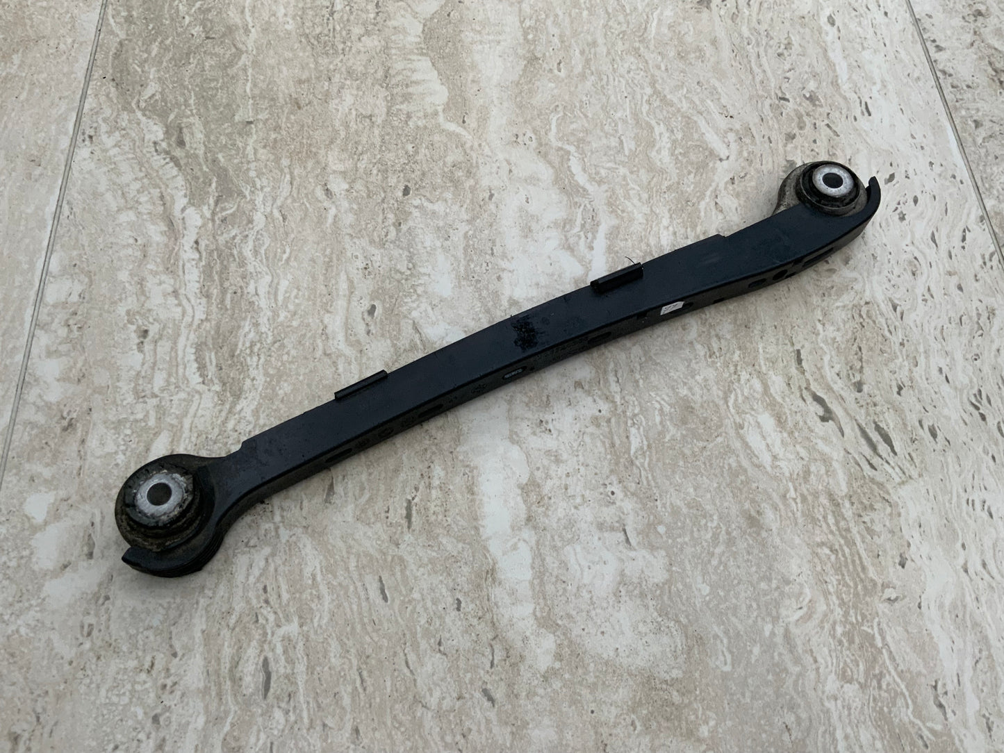 OEM Used Mercedes W220/C215 S-class rear suspension lower control arm A2203520588 #77-1