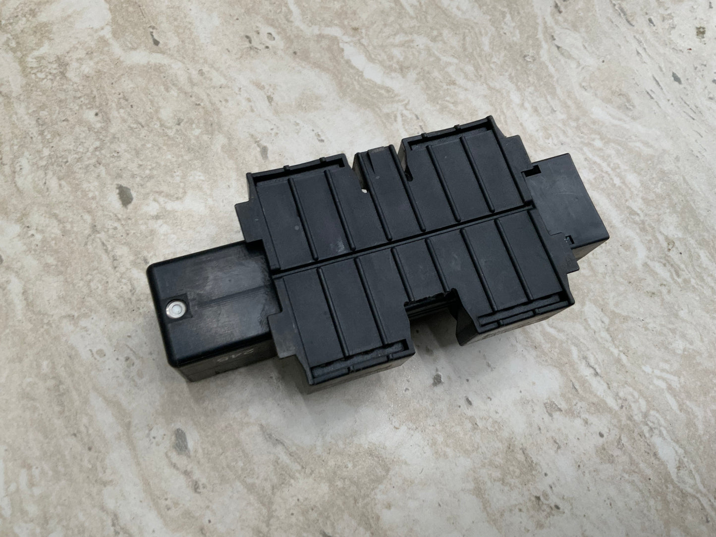 OEM Used Mercedes W140/C140 S-class windshield wiper relay/module A1405420015 #245
