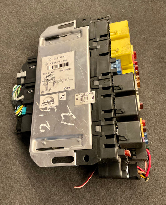OEM Used Mercedes S/CL-class W220/C215 front left SAM relay/module fuse box A0285459832