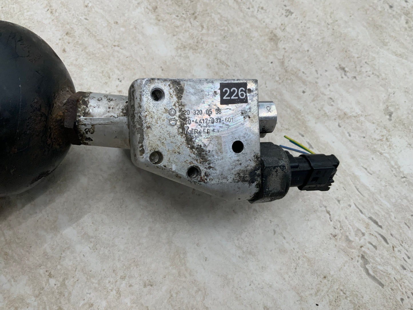 OEM Mercedes ABC hydraulic suspension pressure relief valve A2203270131 #226-1
