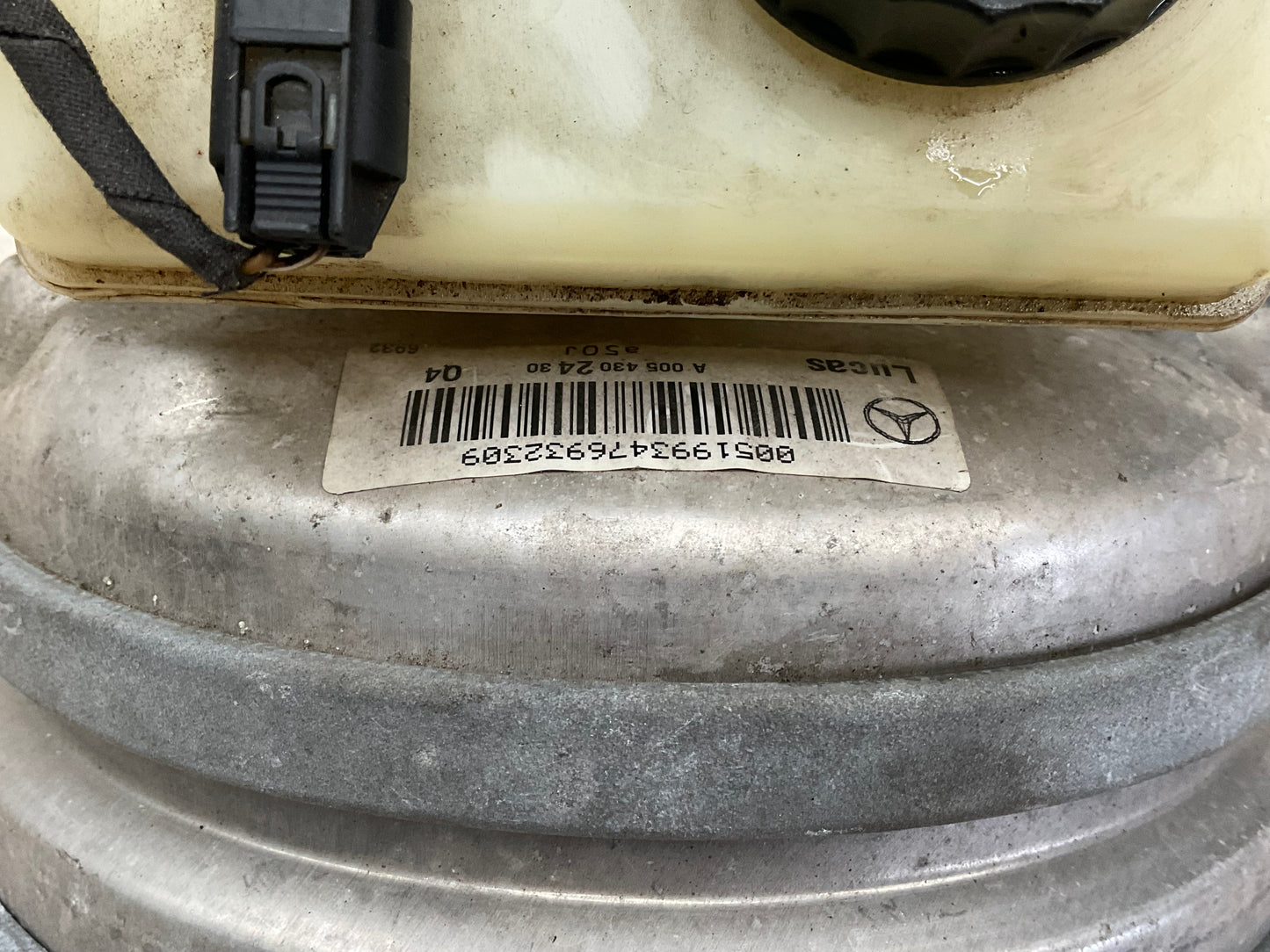 OEM Used Mercedes W220 S-class break booster A 0054302430