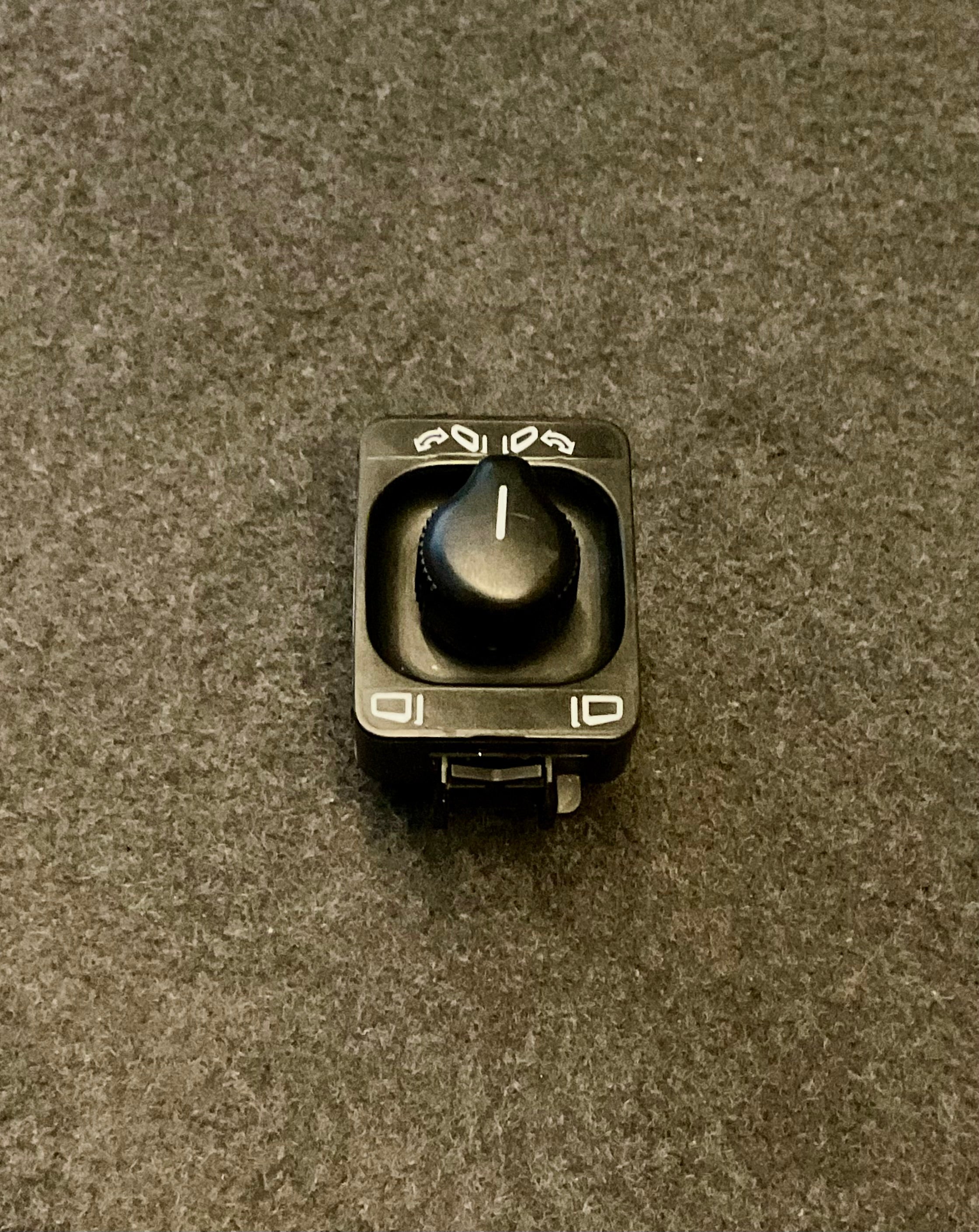 Mercedes W140/C140/R129 Inside and outside mirror adjustment button A1 ...